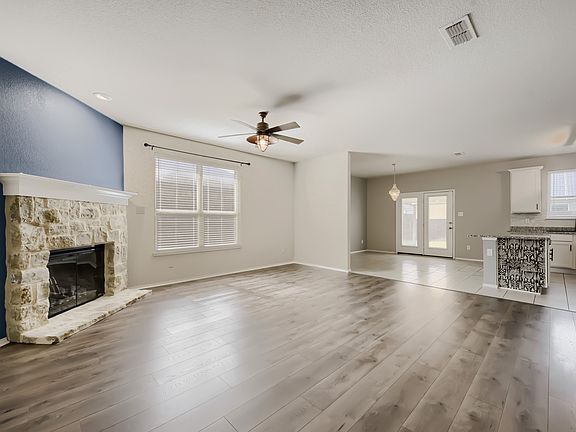 4th image of 6225 Topsail Dr