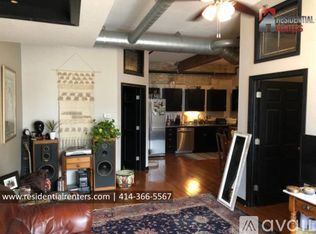 602 S 9th St #105, Milwaukee, WI 53204