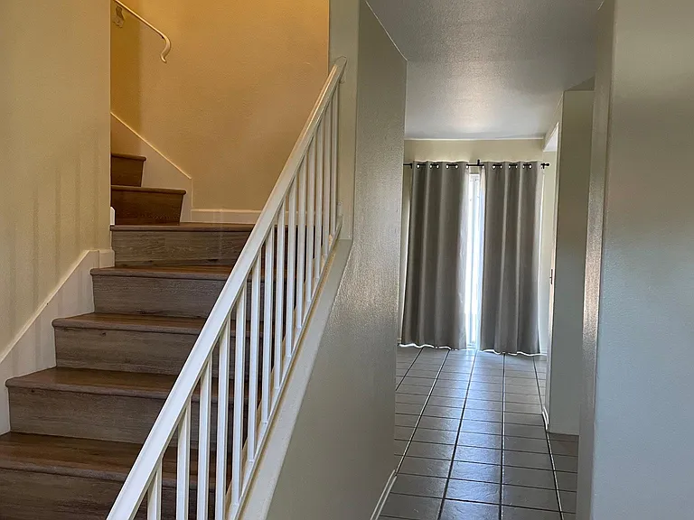 326 Old Stage Ct — Photo 13