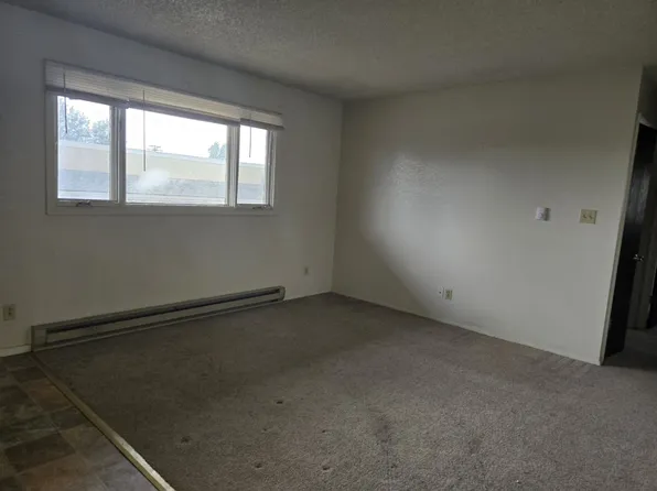 508 E Lyon St APT 3, Laramie, WY 82072