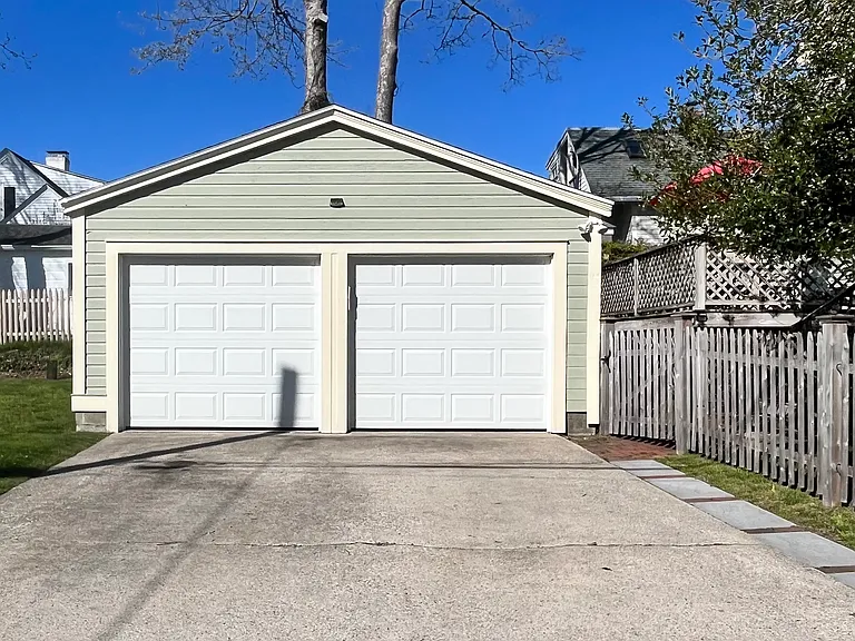 16 Robinson St — Photo 34