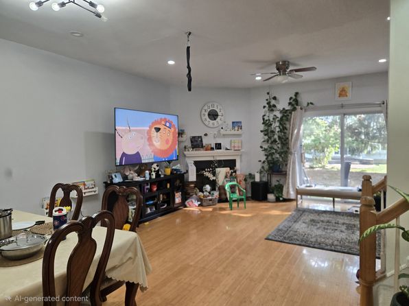 605 Blossom Cir