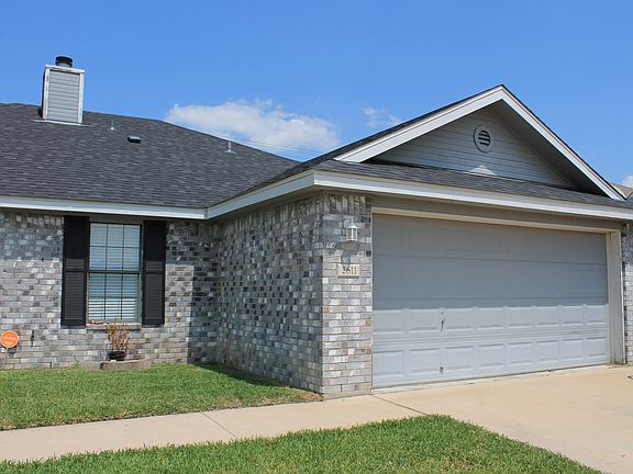 4th image of 2611 Westwood Dr