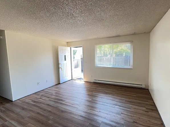 1165 Morrow Rd #1-24, Medford, OR 97504