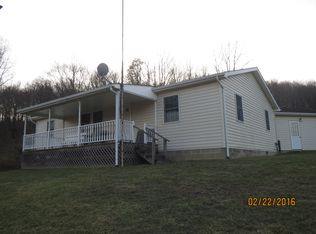 15883 Stump Run Rd, Laurelville, OH 43135