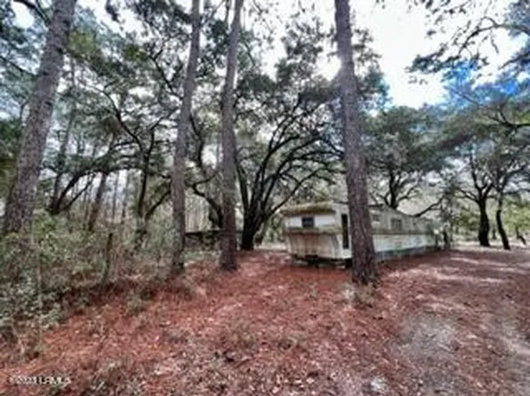 Shiney Rd, Saint Helena Island, SC 29920