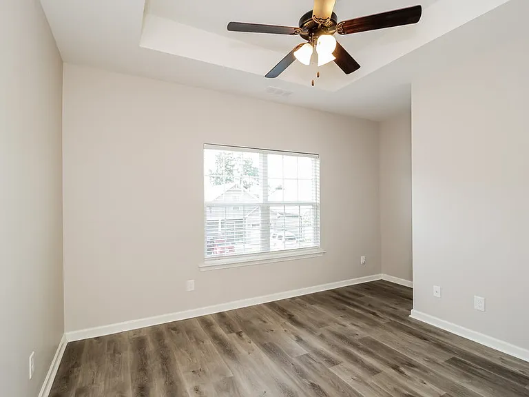 69 Howard Ave NW — Photo 10