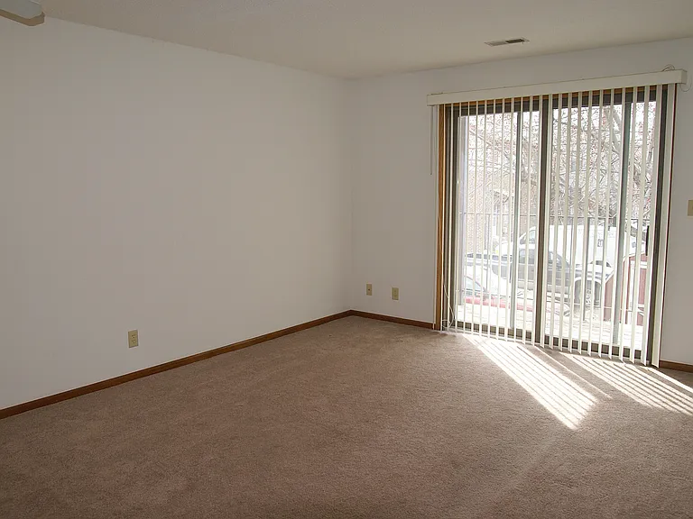Sundance Apartments — Photo 6