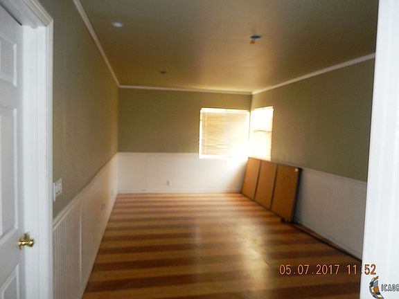 5th image of 2190 W Elm Ave