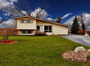 39192 N Walnut St, Lake Villa, IL 60046