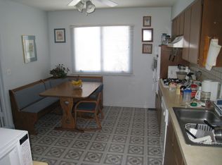 1055 Conrad Ct, Elk Grove Village, IL 60007