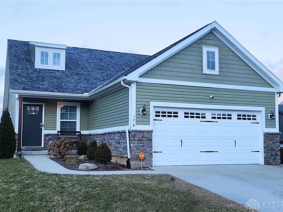 1st image of 176 Brooke Woode Dr