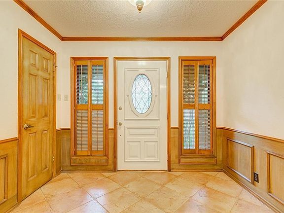 5th image of 6011 Melrose Cir