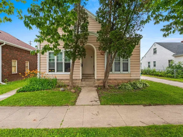 205 S Oakland Ave, Green Bay, WI 54303