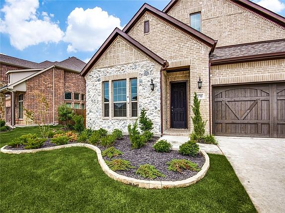 3rd image of 13705 Genoves Dr
