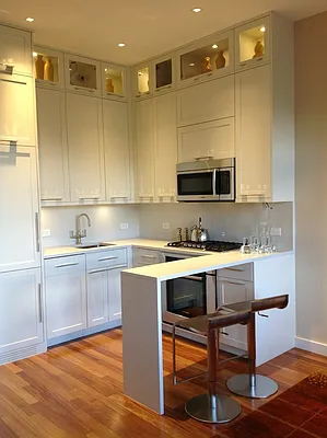 Rented by Mann Maurice A | media 24