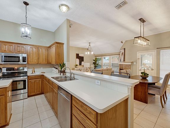 4th image of 8117 Jolie Dr