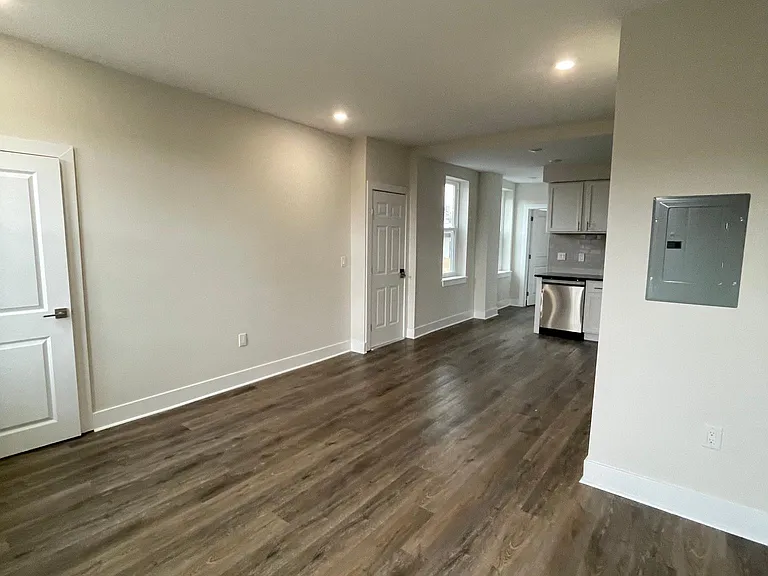 507 Christian St — Photo 32
