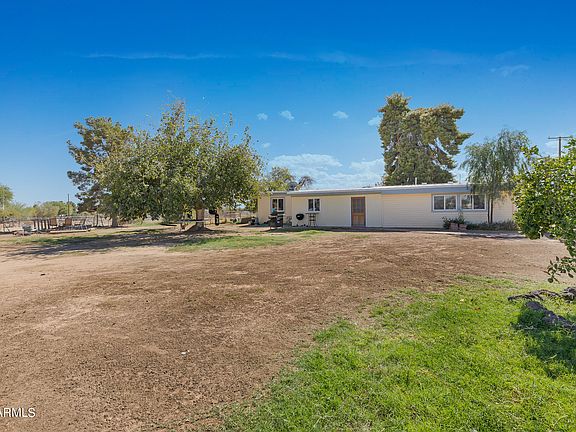 2nd image of 50076 W Mayer Boulevard