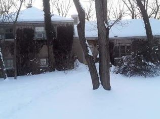 1851 Cooper Ln, Highland Park, IL 60035