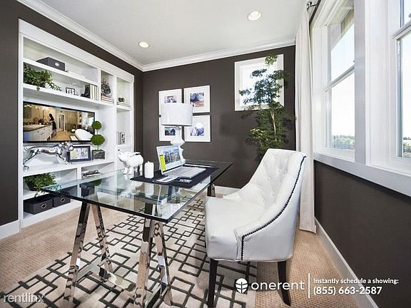 5th image of 1302 N Capitol Ave #1