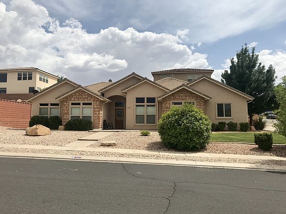 3rd image of 606 E Bear Claw Dr