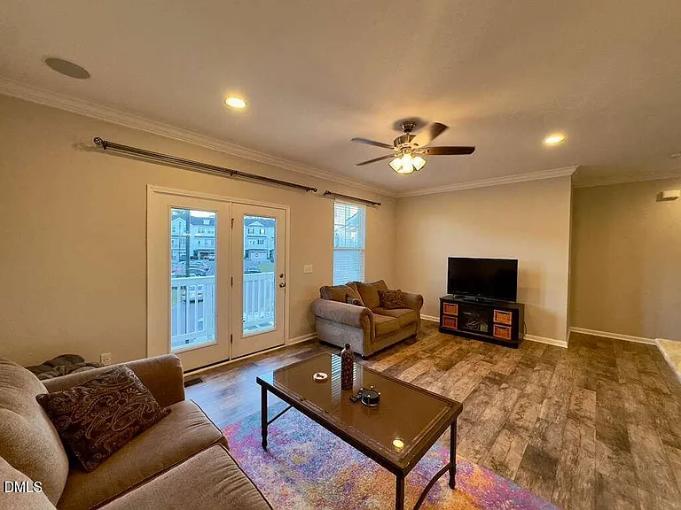 2223 Chattering Lory Ln — Photo 18