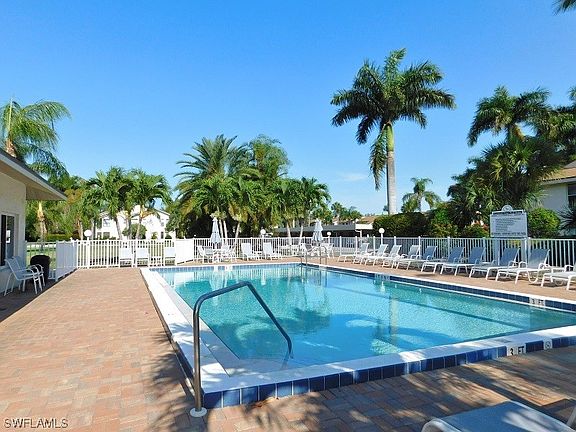 2nd image of 5455 Peppertree Dr #6
