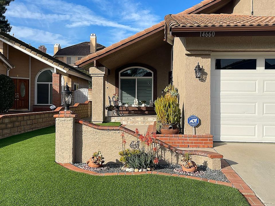 2nd image of 14660 Summerbreeze Cir