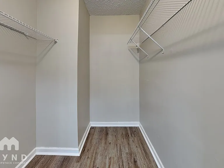 1106 Lady Banks Dr — Photo 14