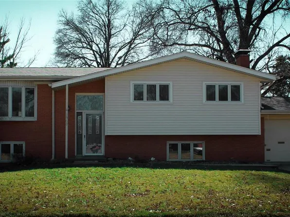 1900 Stevens St, Belleville, IL 62226