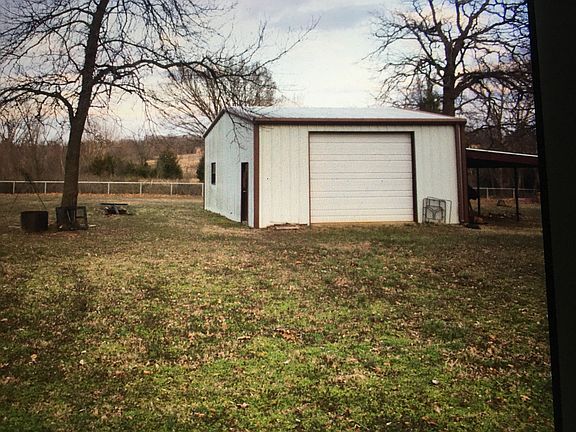 4th image of 9394 Glidden Ave