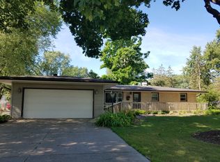 11N760 Howard Ave, Elgin, IL 60124