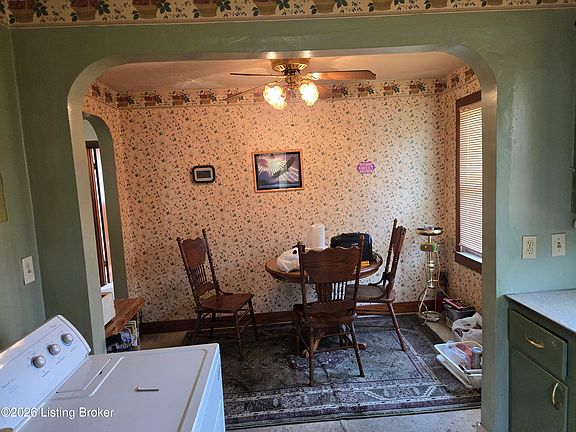 5th image of 2314 Lamar Ave