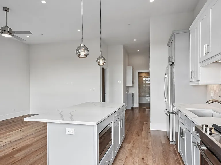 6700 North Ave — Photo 8
