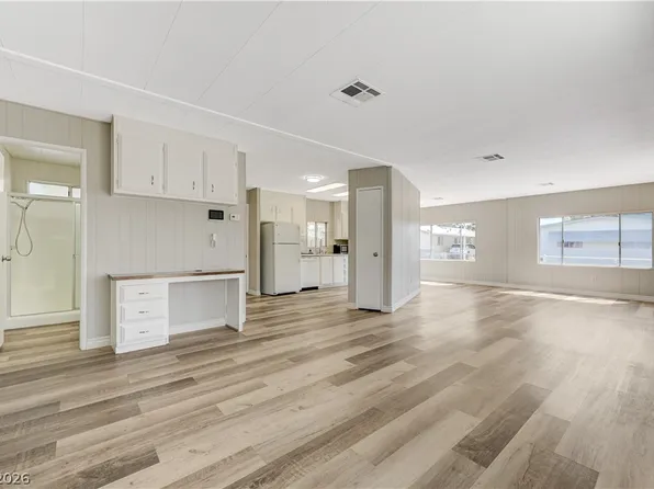 3619 Katmai Dr, Sunrise Manor, NV 89122