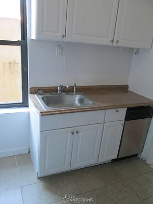 Rented by City Connections Realty | media 30