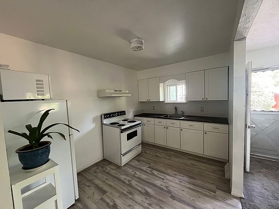 4th image of 202 E Emma St APT B
