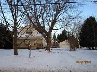 10890 Exeter Rd, Carleton, MI 48117