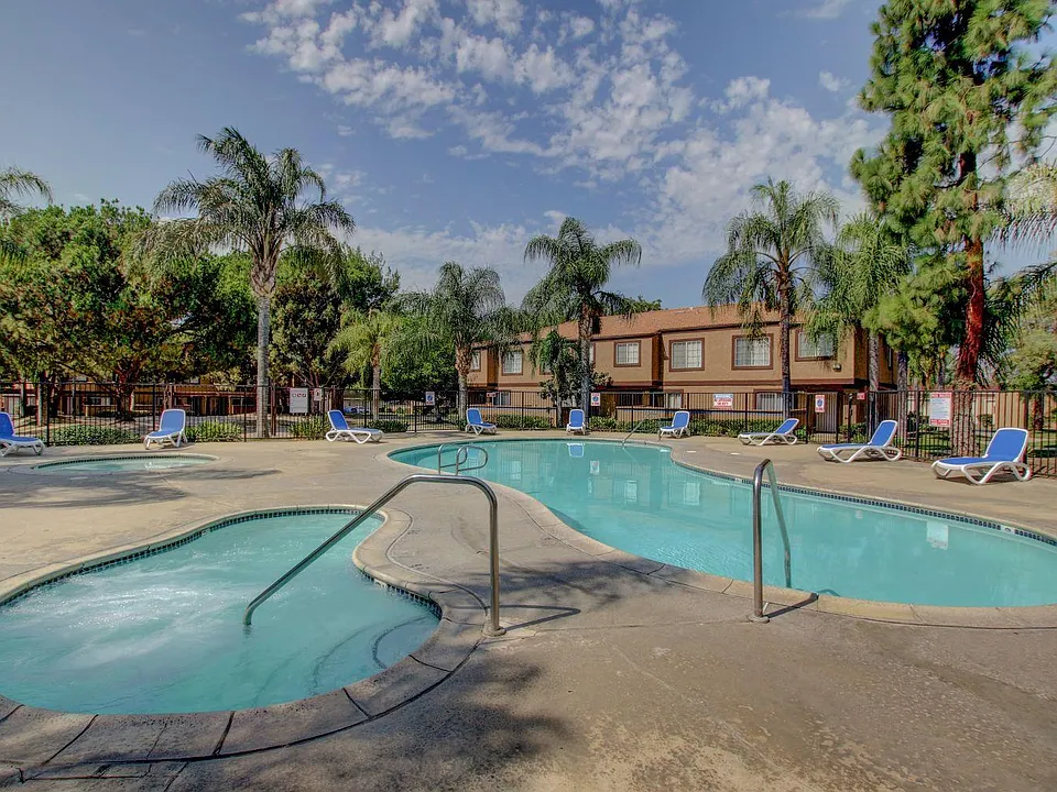 Oasis Townhomes