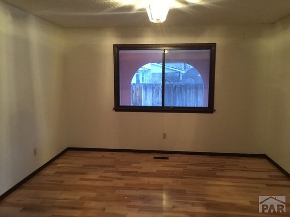 5th image of 6 Oakbridge Dr