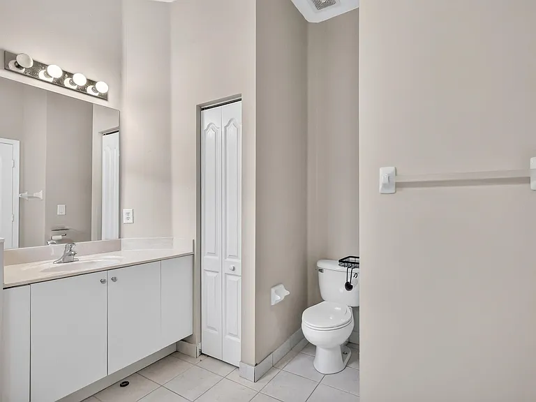 6305 Spring Lake Ter — Photo 21