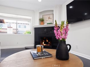 5275 Colodny Dr UNIT 4, Agoura Hills, CA 91301