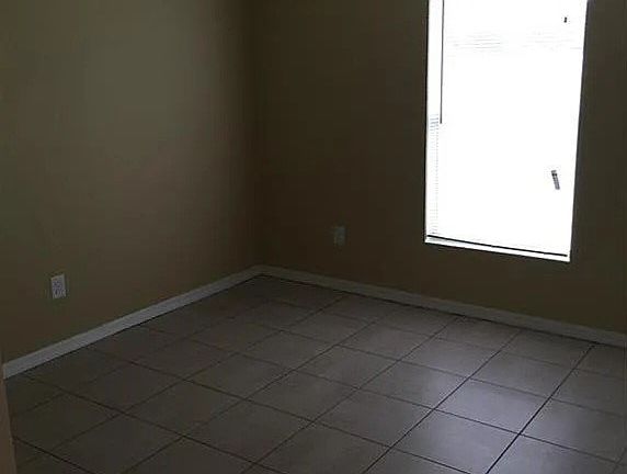 4th image of 113-115 Ivan Ave S