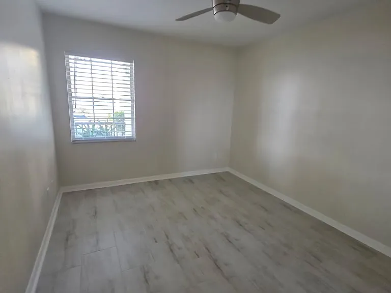 656 W Osceola St — Photo 19