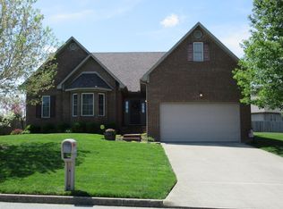 329 Primrose Ln, Winchester, KY 40391