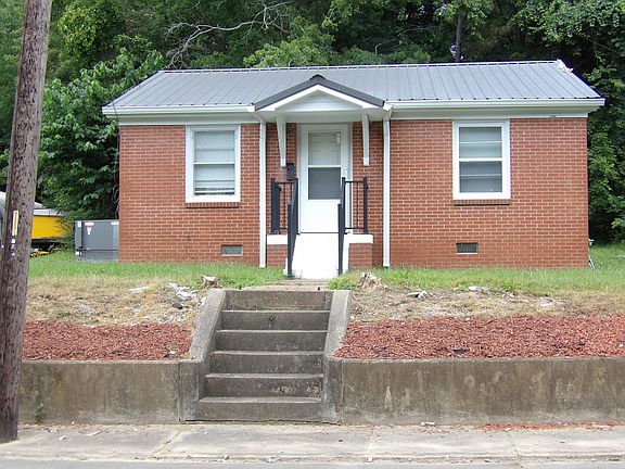 2nd image of 202 E Richland Ave