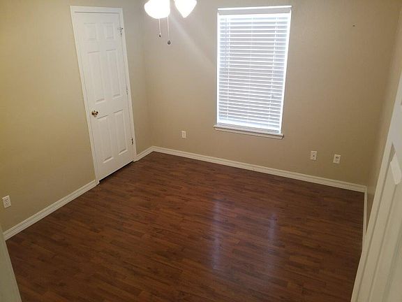4th image of 710 Ponderosa St