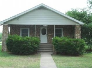 2119 W High St, Springfield, MO 65803