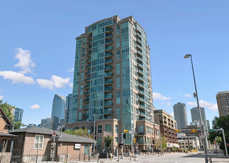 1st image of 788 12th Ave SW #1102
